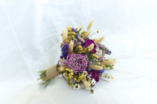 The Best Etsy Shops to Buy a Dried Wedding Bouquet From in Canada