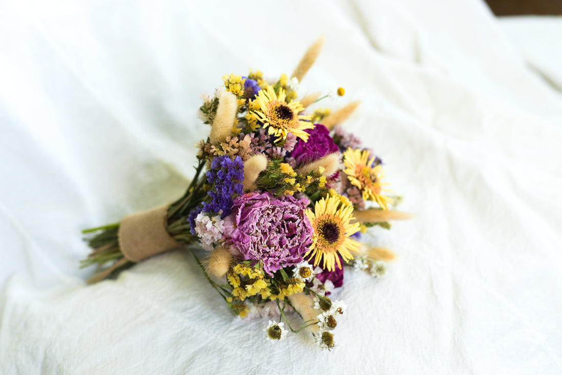 Why Wedding Flowers Are So Expensive in Ontario