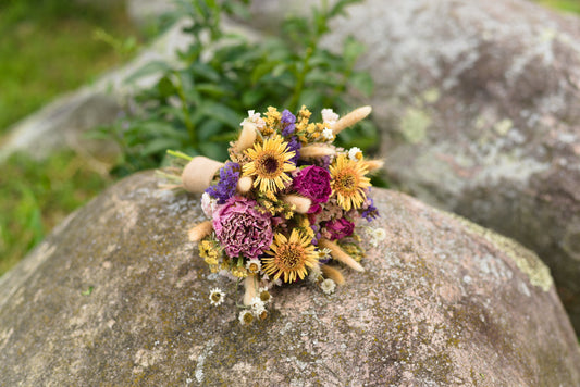 How Much Do Wedding Flowers Cost in Toronto in 2026?