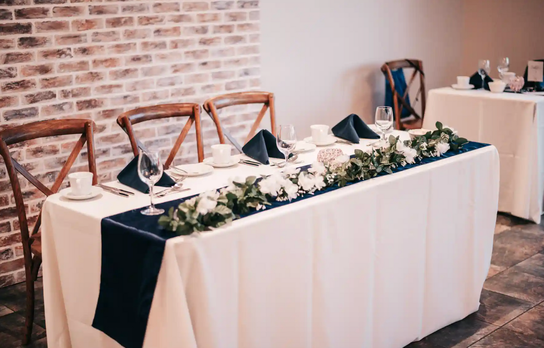 Who Should Handle Your Wedding Decor Setup and Tear Down in Toronto?