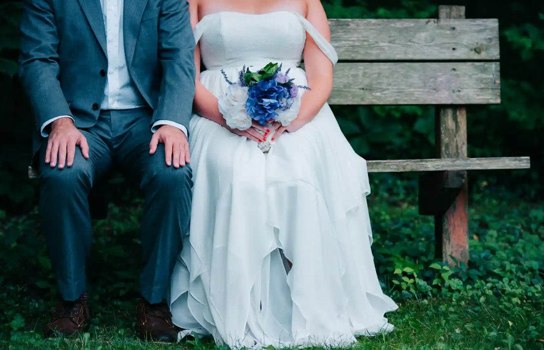 Should I Rent a Photo Booth for My Toronto Wedding?
