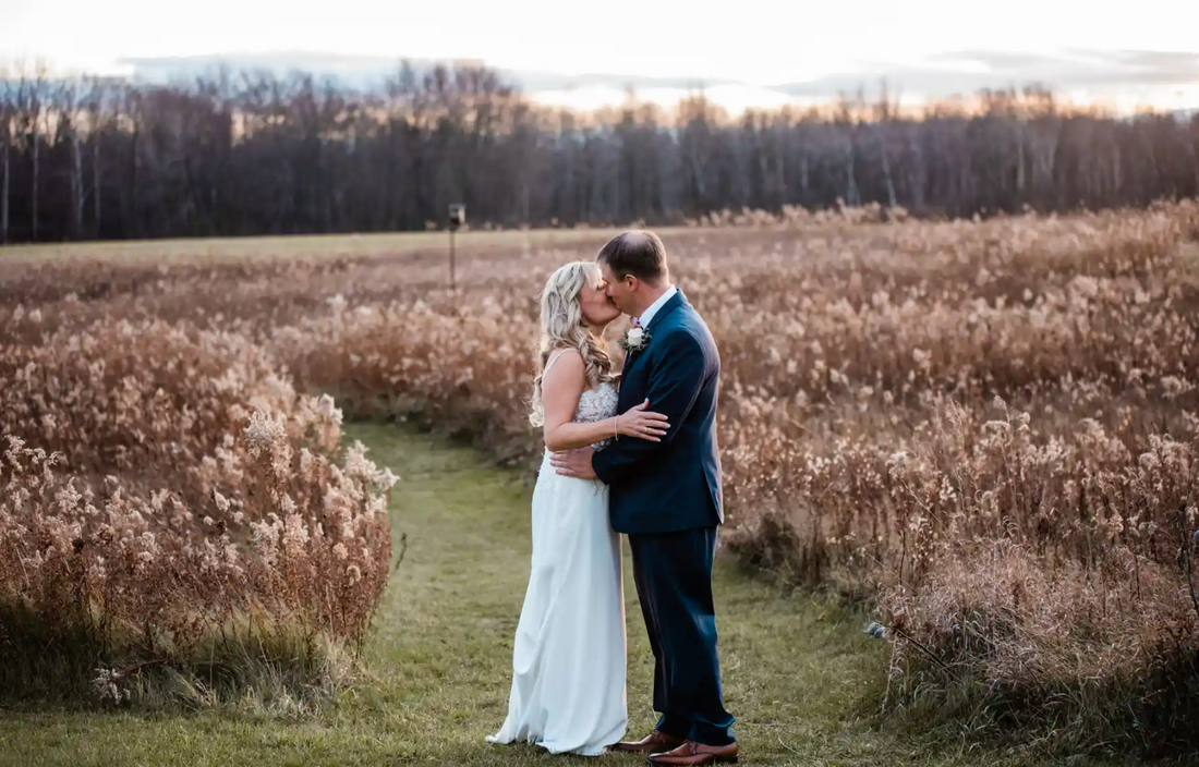 How to Book a Wedding Photographer in Toronto