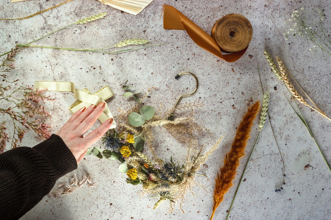 How to Make a Dried Flower Wreath in Toronto